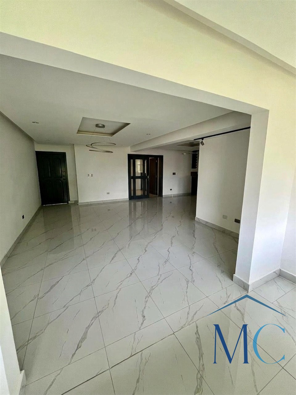 Amplio Apartamento de 3 Habitaciones en Rincón Largo Cercano a PUCMM - Foto 2