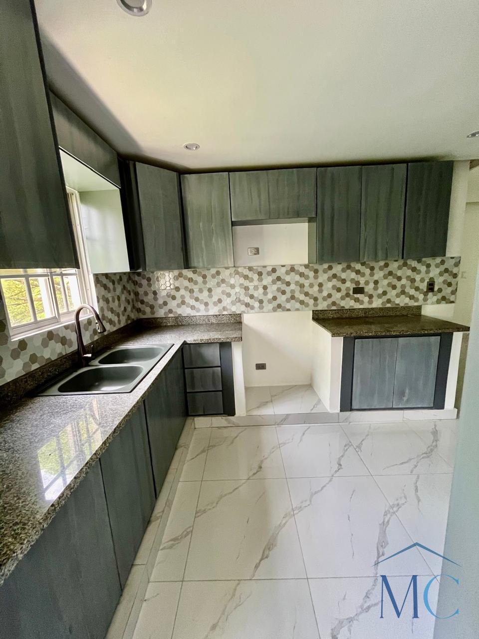 Amplio Apartamento de 3 Habitaciones en Rincón Largo Cercano a PUCMM - Foto 4