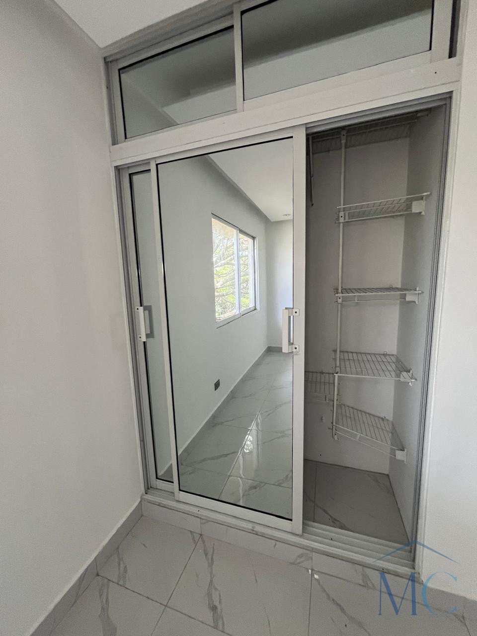 Amplio Apartamento de 3 Habitaciones en Rincón Largo Cercano a PUCMM - Foto 20