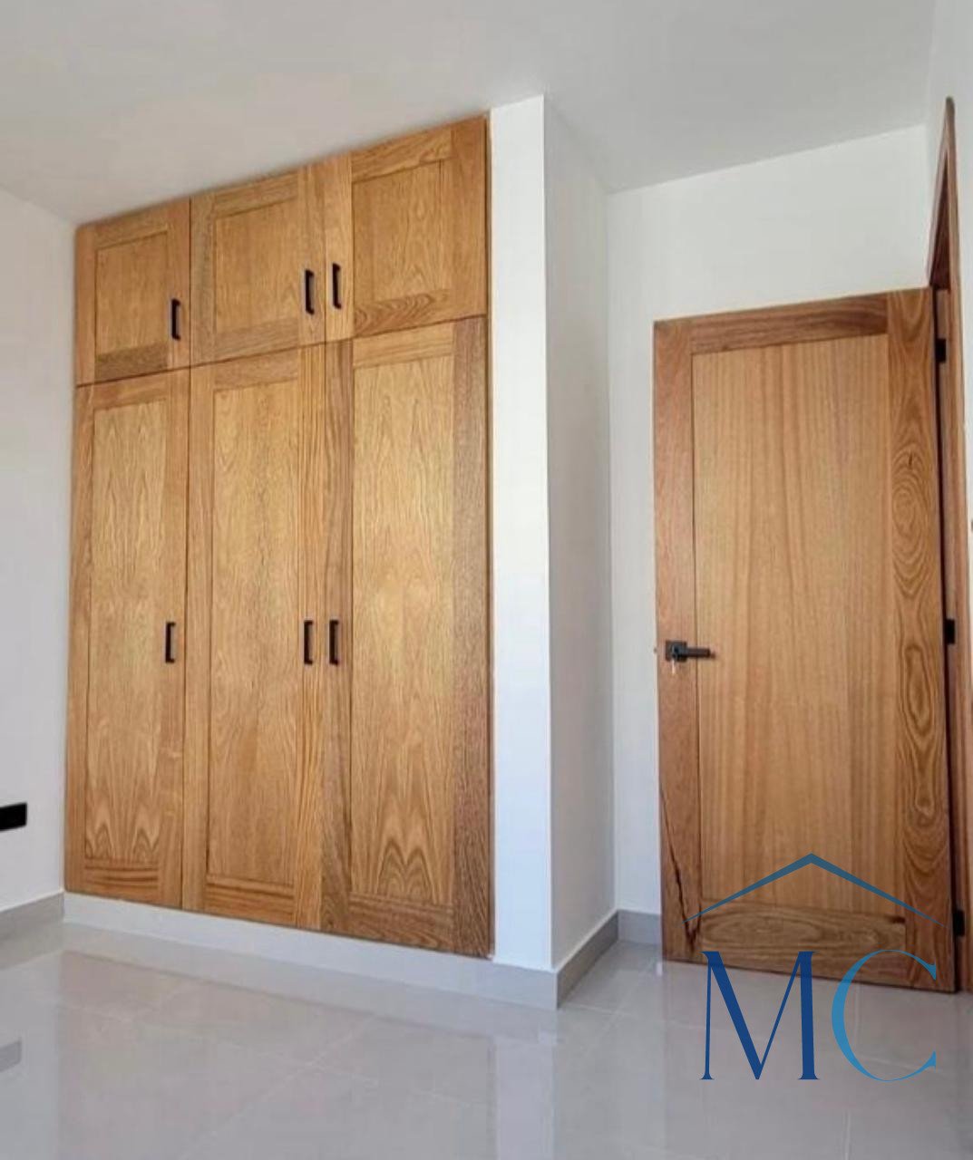 Acogedor Apartamento de 2 Habitaciones con Patio y Terraza Privada - Foto 12